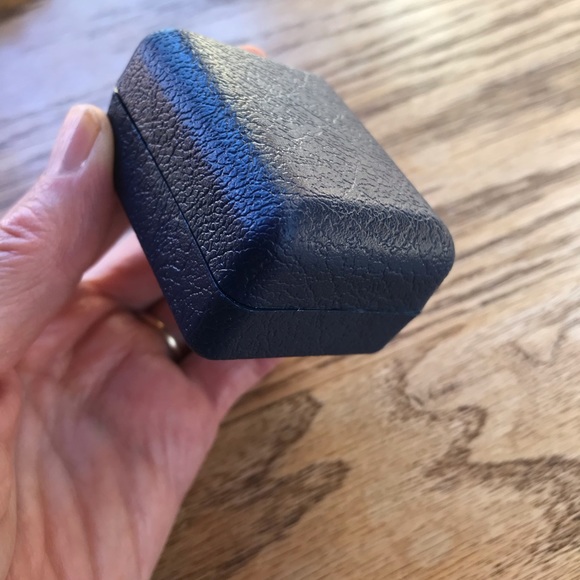 Imitation Diamond Ring - Picture 11 of 12